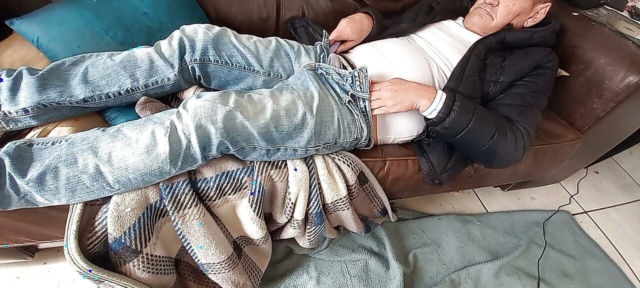 Masturbação solo em casa