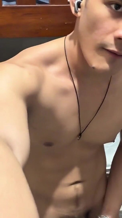 Looking for someone to sit and throat my dick | Clip 1