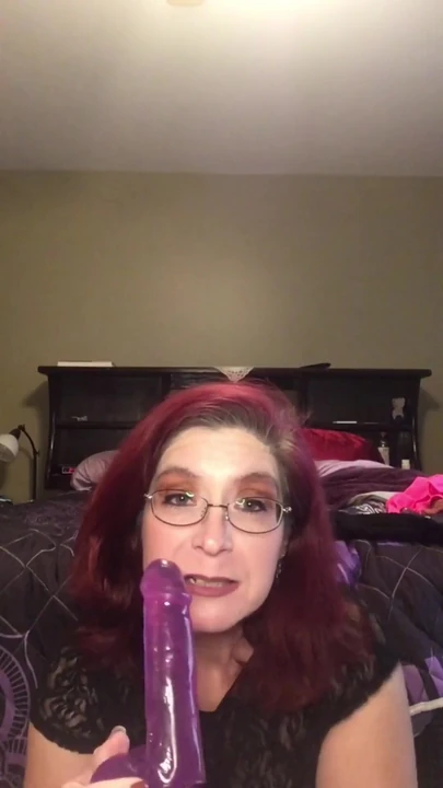 Powerful moment from "LilGiantess Chats With Her Cuck"