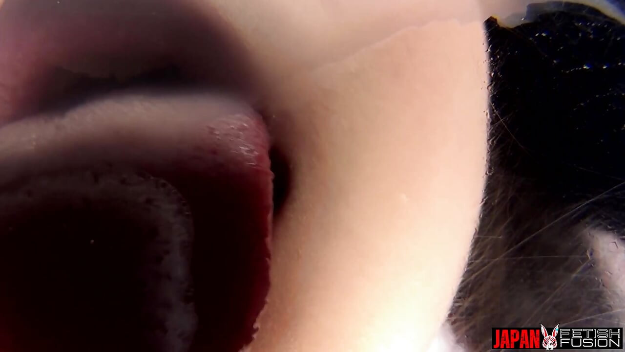 POV Virtual Tongue Kiss : 夢乃美咲の生々しく激しいディープキス