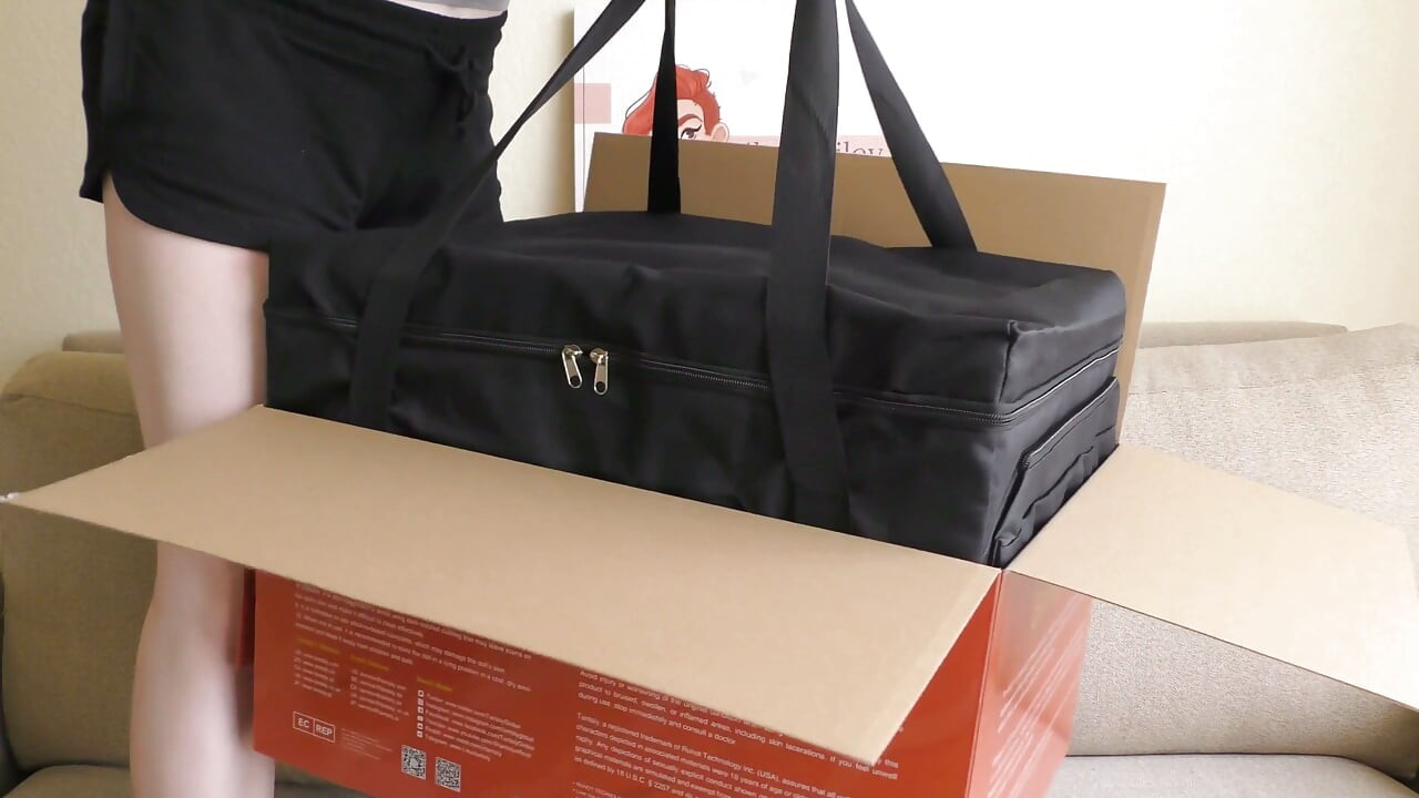 Tantaly's Britney 2.0 ตุ๊กตาเนื้อตัวแกะกล่องและ NSFW รีวิว