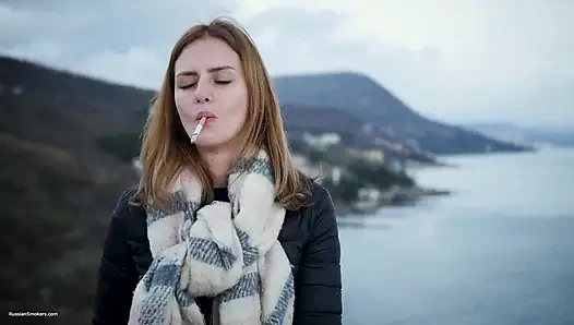 Kıyı dumanı anı sessiz meltem manzaralı