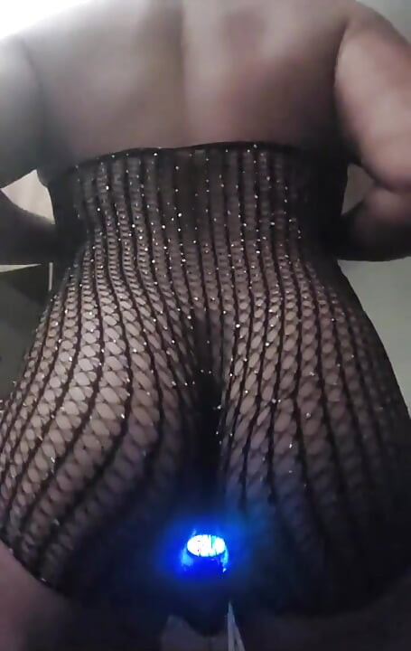 Wanna Watch Me Throw This Ass Luv?