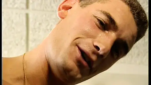 Public street pickup - cewek semok toket besar ini di-anal sama kontol besar pria ini