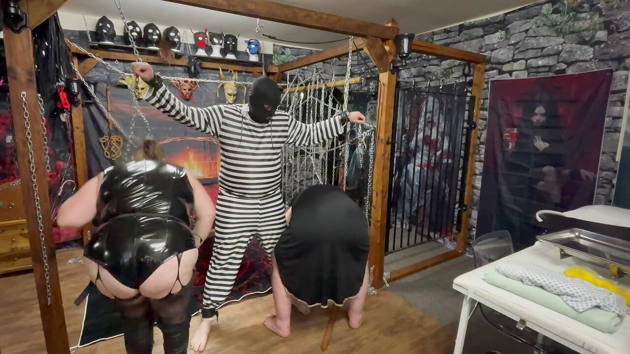 Part 1:- Lanista Bear & Domina Satana takes Well-Hung in the dungeon for the first time.