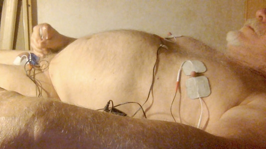 Slapping my balls and beating off to orgasm with 24 volts of estim on my dick, balls & nipples,