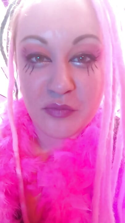 Try to cum on my tongue try to time it and hit my tongue with your cummies