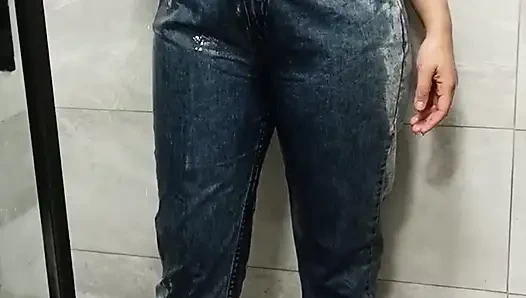 Wet Undressing and Cumming in the Shower