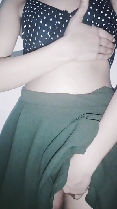 Cette femme sexy a désespérément besoin de sexe hardcore