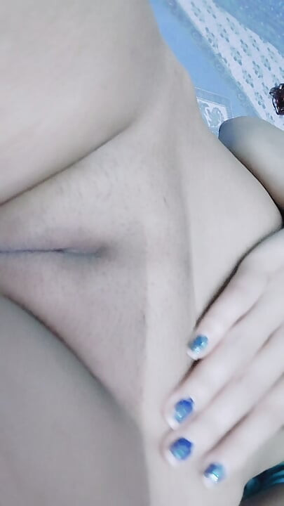 Vergin girl tight pussy