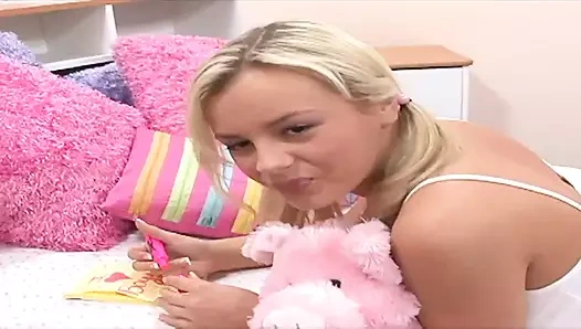 Memek mulus bree olson si cewek nakal rambut keemasan dientot habis-habisan