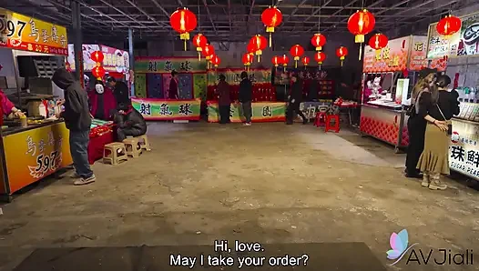 Azgın sahibeler çetesi gece pazarını terörize ediyor