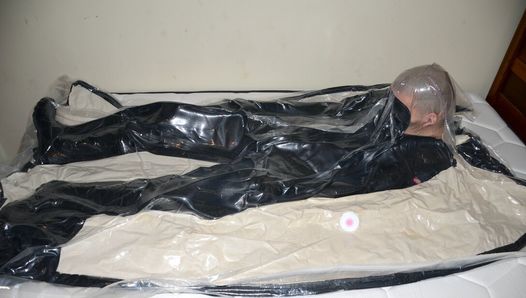 Mar 5 2023 - A relaxing and exciting time sealed in my rubber chestwaders from slvrbrboy