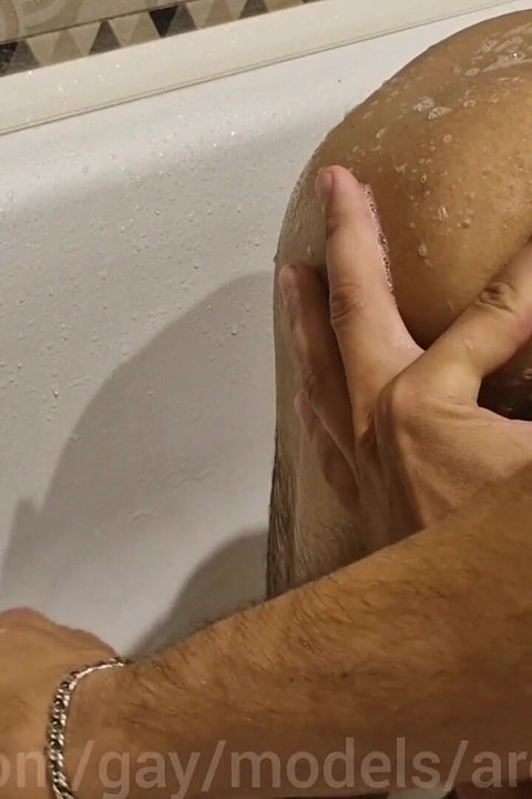 Shaved a Hole for Fucking in the Bathroom Remains Without Hair to Stick a Big Stepdaddy's Cock in It and Fuck It to Cum!