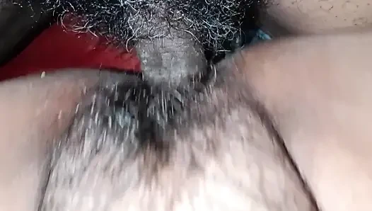Hintli kız azdırıyor ve sikiliyor