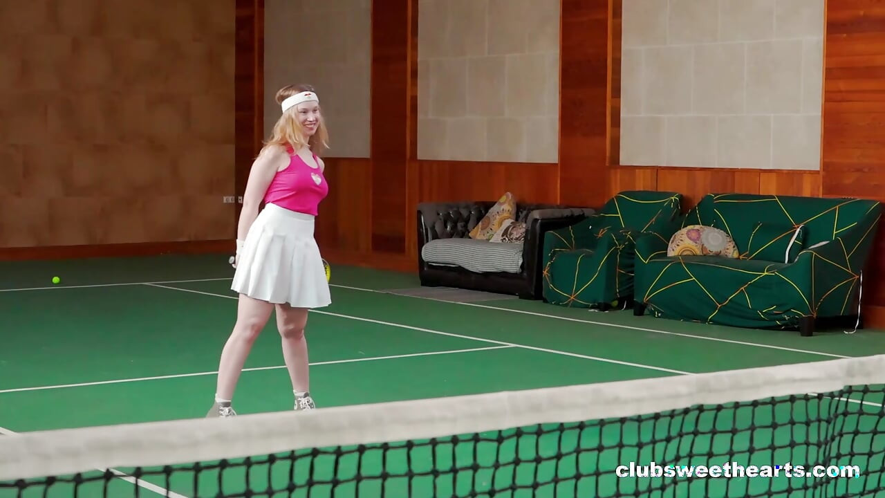 Wimbledon mě přinutil to udělat! Část 3 ze 3 ve společnosti ClubSweethearts