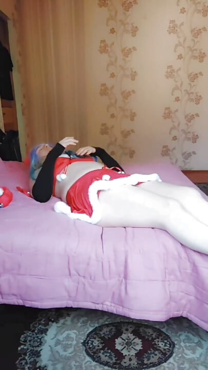 Big Hips Cute Feminine Legs Pretty Chest in Women Dresses