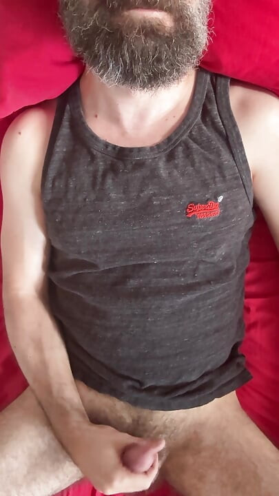 Another huge cumshot after waking up