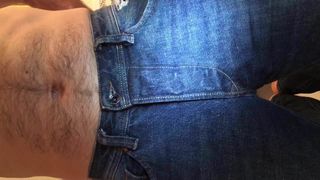Kencing dalam seluar jeans saya