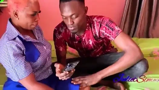 Guru pelajaranku yang memeknya muncrat banyak banget.