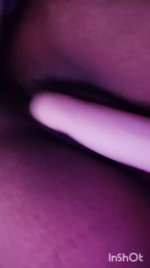 Sexy Latina masturbates thinking about her stepfather