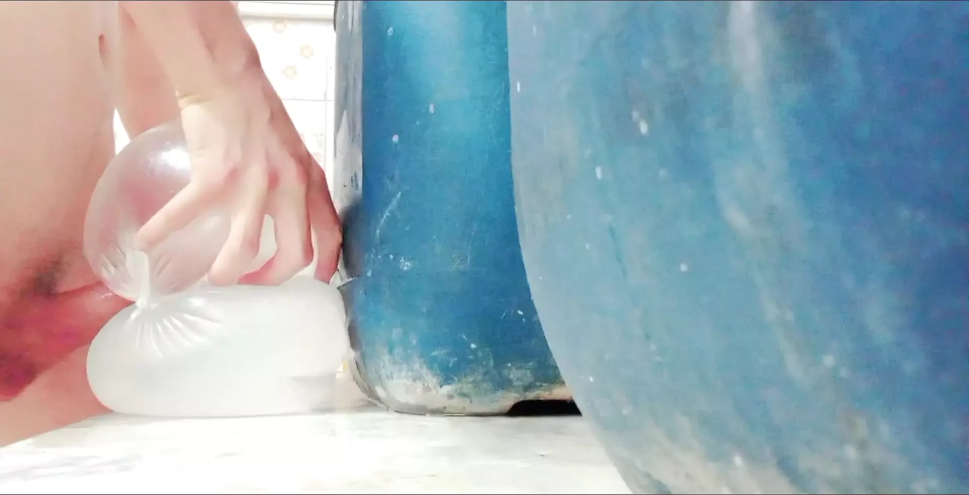 Solo Anal Fun with Cum by Hand💦