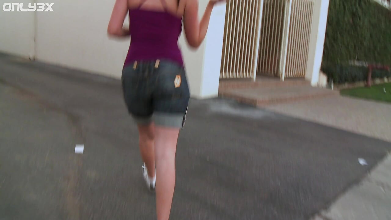 Кицьку Джанни Майклс знищує Sledge Hammer only3x