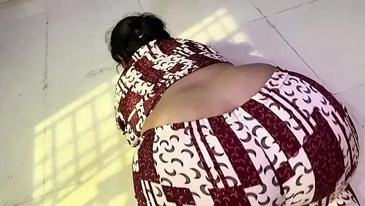 Трахаю красивую бхабхи, когда она была возбуждена в своей комнате и ее муж идет в офис