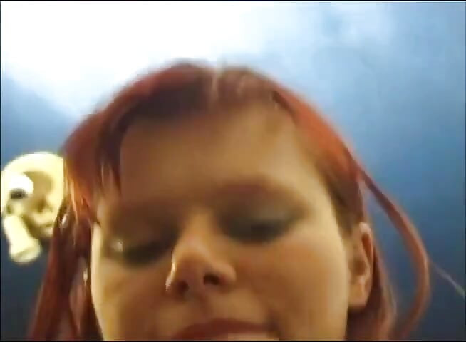 Sexy amateur redhead gets fingered