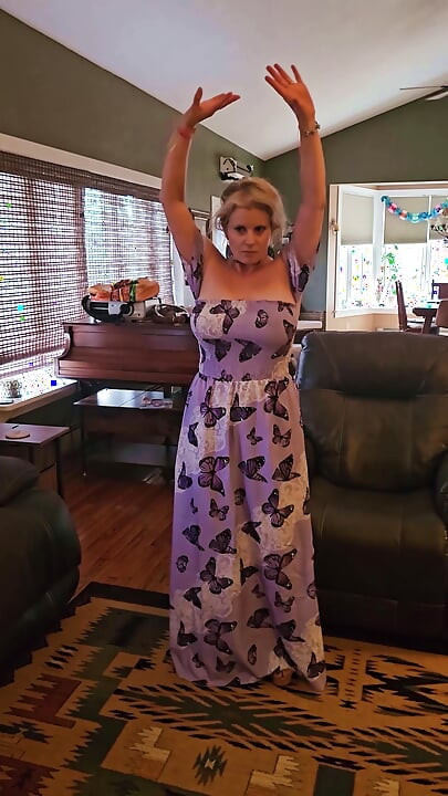 Beautiful BIG Oily TITS Mommy ONLY FAN Leak