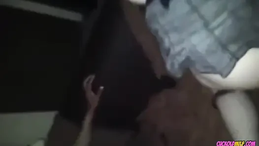 Aldatılan orta yaşlı seksi kadın - gavat orta yaşlı seksi kadın hepimiz gavat oyunu hakkındayız. Arkadaşlarım ve ben sert eş değiştirenleriz ve yenileriyle tanışmak isterim