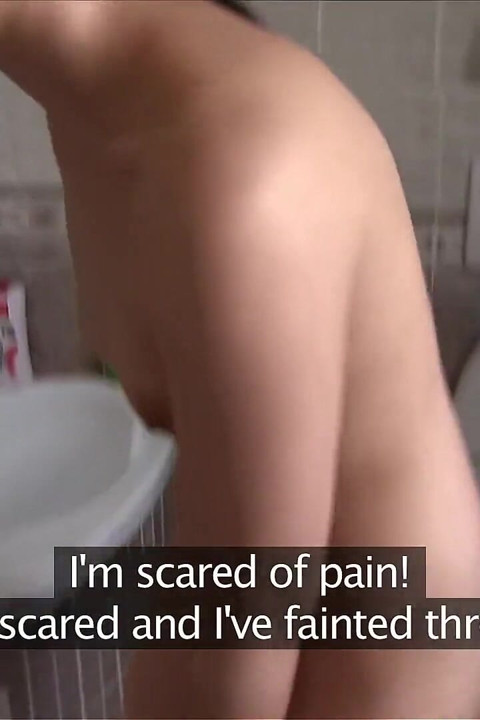 Girlfriends XXX - Beautiful Lesbians Finger Each Other in the Bath