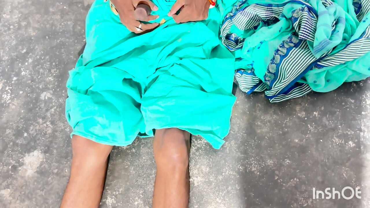 Awek transeksual hitam Tsgigibaby memancut mani