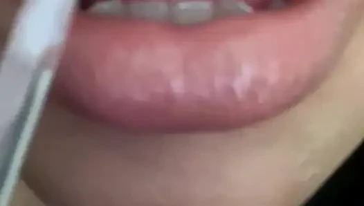 Fetish bibir lipgloss telanjang, pemujaan bibir, femdom