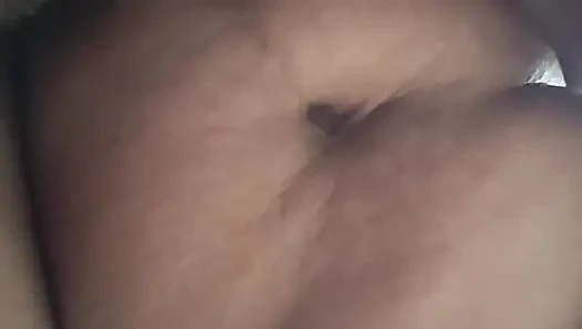 Güzel Telugu sesiyle tam romantizme sahip ev hizmetçisi ile gizli anlar