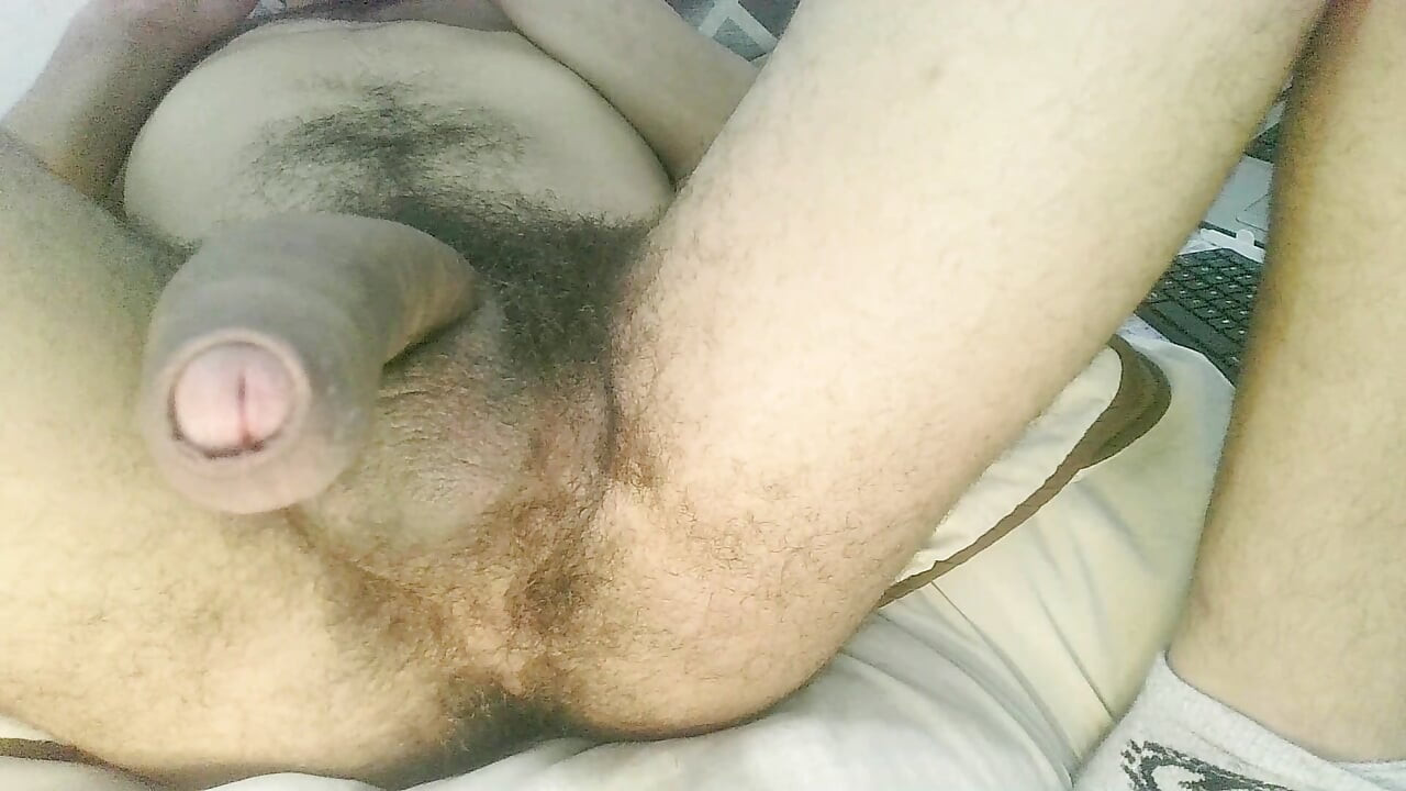 Grande, peloso e profumato come un maschio!