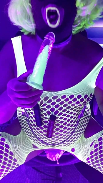 Uv slut 77apfelpo77
