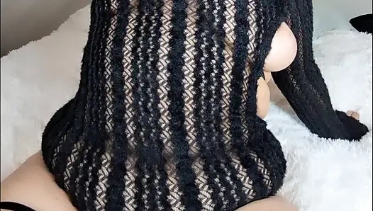 Кому-нибудь нравится наблюдать за анальной мастурбацией с моим дилдо и носить высокие чулки бедра?