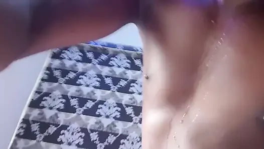 Pacar dewasa ngentot kontol monster ukuran raksasa sambil dientot gaya doggy