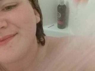 Minha esposa tomando banho