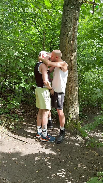 Cruising Hookup - Rough in the Woods