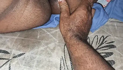 How to make a married evangelical BBW girl cum in putting her cock in her hairy pussy