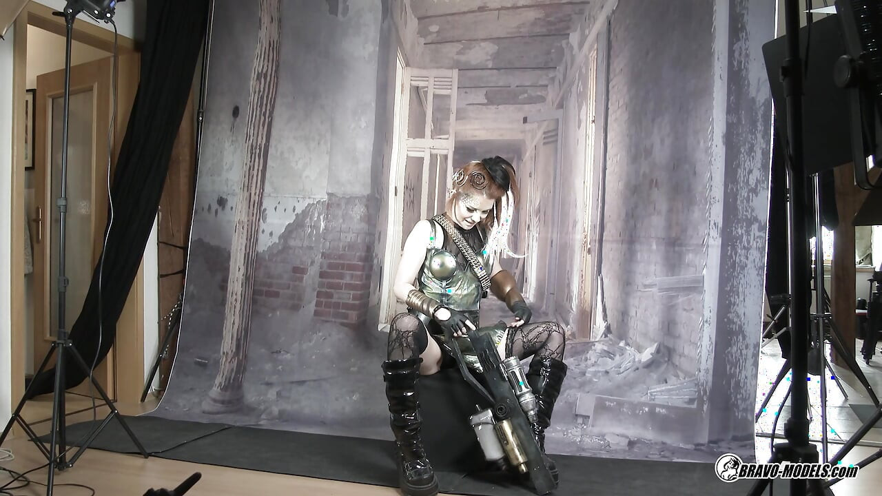 Kaira Love - 437 - Photoshoot Backstage