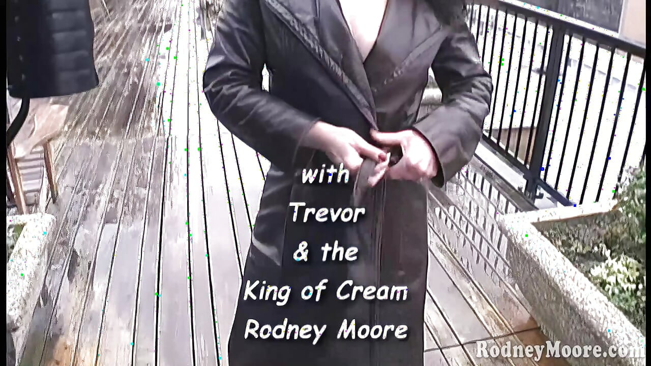 Vintage, une fille poilue reçoit un énorme facial