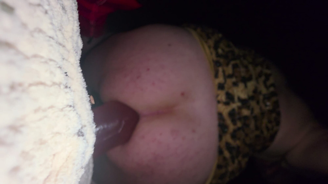 Out door fun with pink dildo in ass