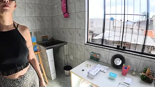 Küçük kör kadın jinekologun amcık yalama ve anal penetrasyon ile orgazm oldu.