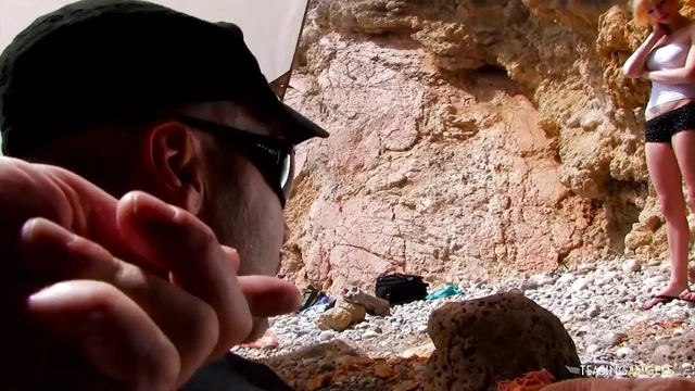 Fucking her pussy on the beach was the best thing this guy