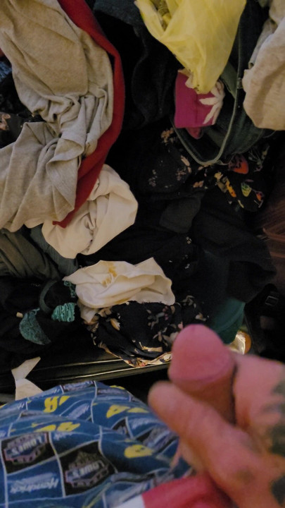 Jerking off on women's socks drawer