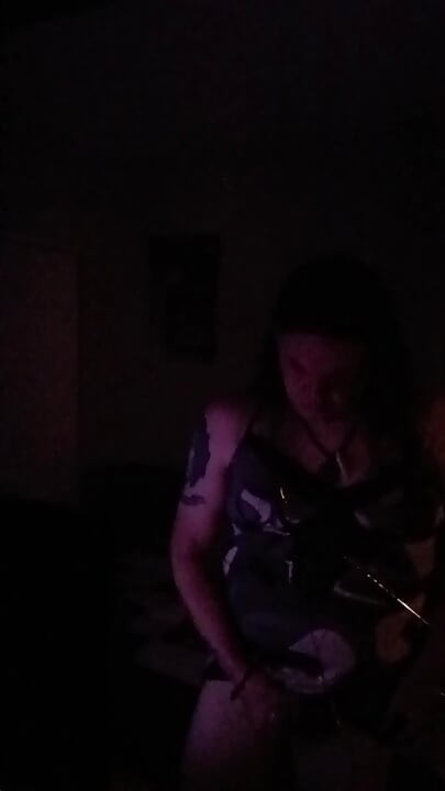 Analna zabava i vježbanje pušenja u ogledalu