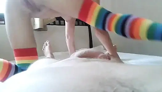 Cewek sange ini lagi asik ngentot dan ngocok kontol sampai matanya merem melek - pov